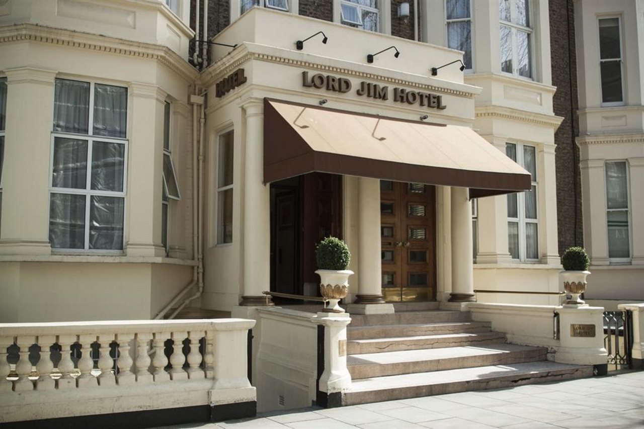 Lord Jim Hotel