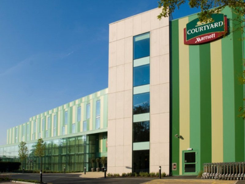 Courtyard By Marriott Gatwick Airport