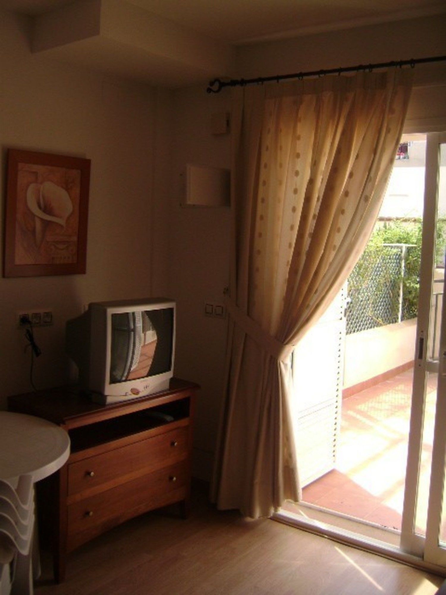 Naturist Complex 100394 1 Bedroom Apartment By Mo Rentals