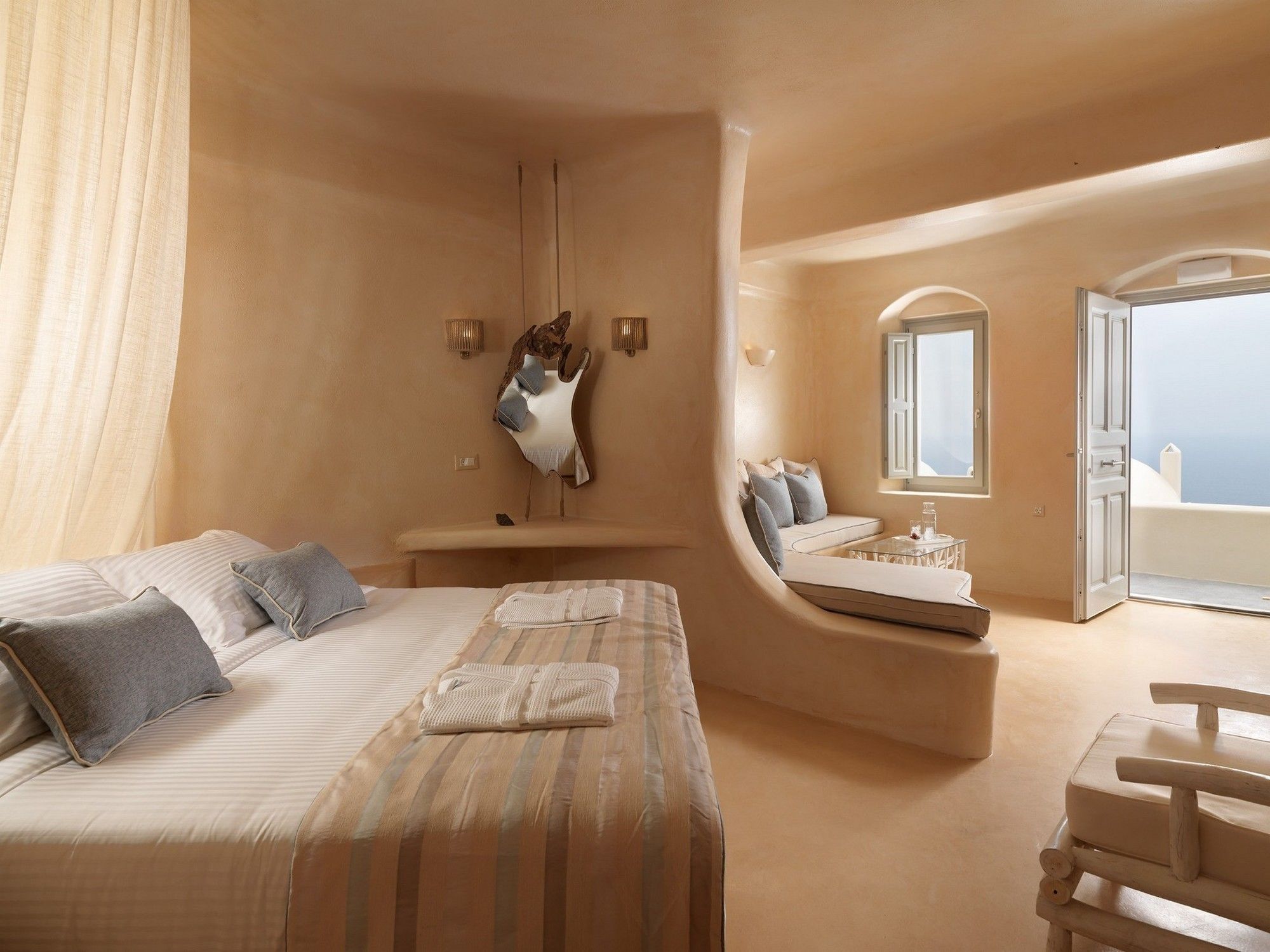 Domes Resort Santorini 4 *